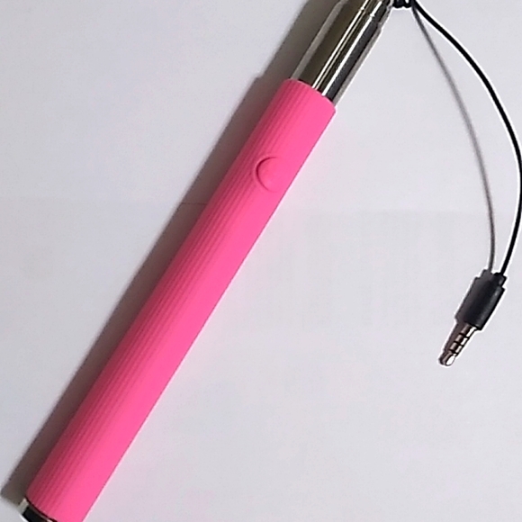 Pink and black selfie stick - Picture 2 of 4